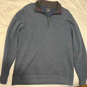 Van Heusen Men’s M pullover quarter zip sweater.